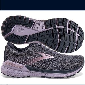 Brooks Women's Athletic Shoes - Black and Lavender
